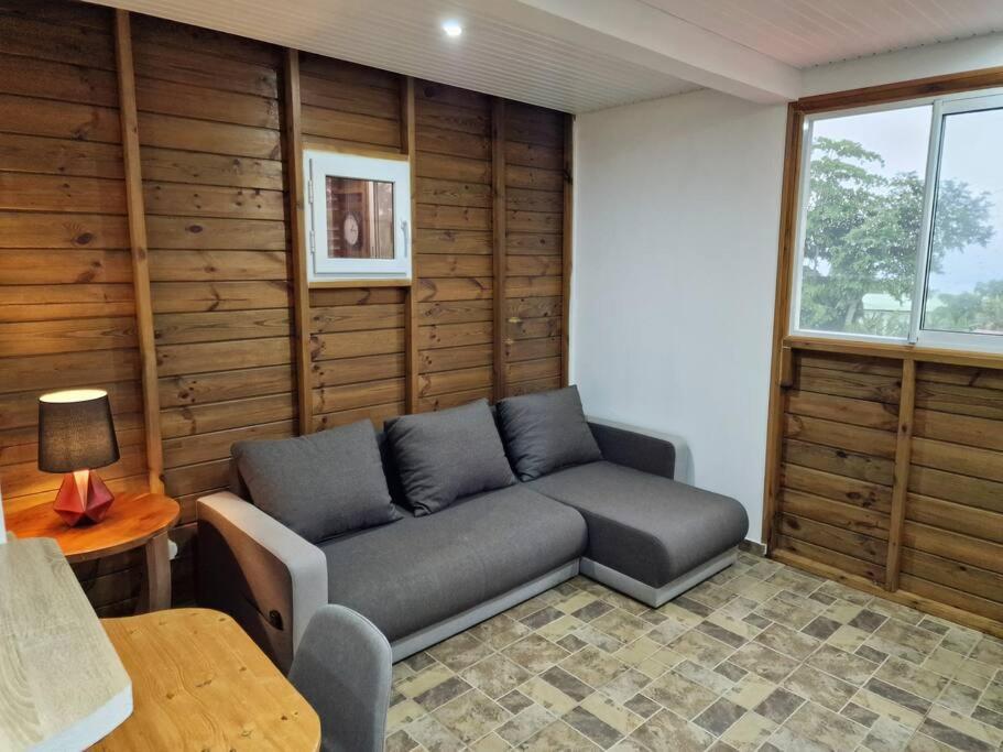 דירות לה טריניטה Hillview Studio מראה חיצוני תמונה